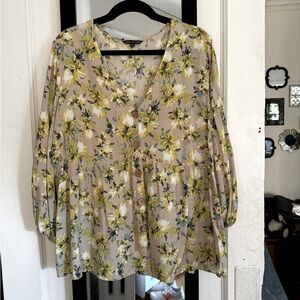 Cute empire waist top with wooden buttons